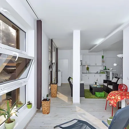 Lory Apartment
