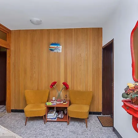 Lory Apartment