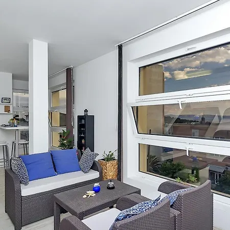 Apartment Lory Makarska